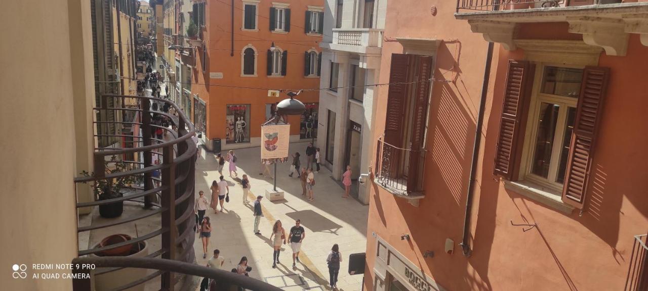 Apartment Centro Storico Verona , Samaritana N.4 المظهر الخارجي الصورة